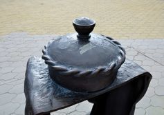 Памятник соли в Соликамске Пермского края