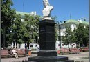 Памятник гвардии старшему лейтенанту танкисту А. И. Попову