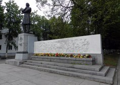 Памятник Николаю Некрасову