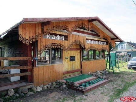 Кафе "Ольгин хутор" ввозле истока Волги в Тверской области 