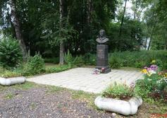 Памятник Ю.А.Гагарину в Осташкове Тверской губернии