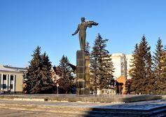 Памятник Ю.А. Гагарину в городе Гагарин (бывший Гжатск)