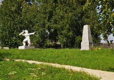 Памятник односельчанам села Жешарт не вернувшимся с фронта