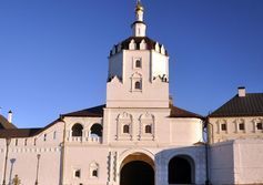 Надвратная Воскресенская церковь Свято-Успенского Свияжского монастыря