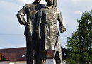Советский памятник "Слава труду" в Ухте республики Коми
