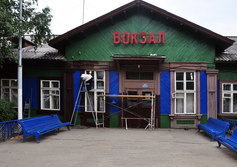 Вокзал в Сосногорске самый старый из могикан Северной ж.д. 