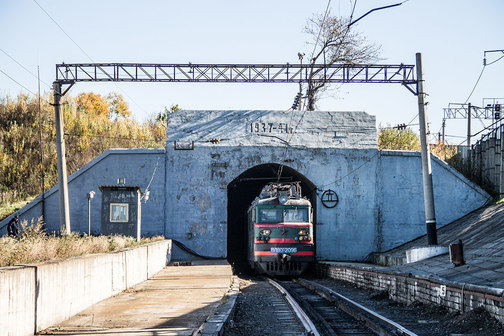 Железнодорожный тоннель под рекой Амур возле Хабаровска