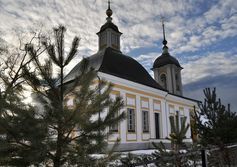 Преображенский храм в селе Спас-Каменка Московской области