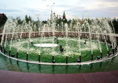Слепо-глухо-немой цвето-музыкальный фонтан в Усинске
