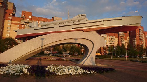 Памятник морякам-катерникам Балтики.