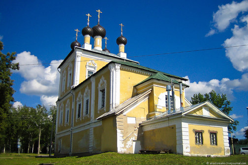 Церковь Флора и Лавра