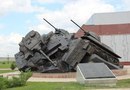 Скульптурная композиция "Танковое сражение под Прохоровкой. Таран"