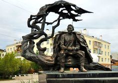 Памятник А.Е.Кулаковскому в Якутске