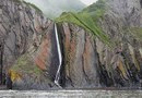 Водопад Тукспи-Маму на полуострове Шмидта острова Сахалин
