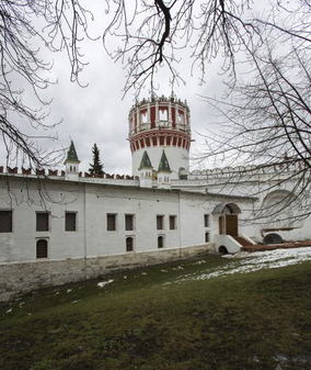 Затрапезная башня Новодевичьего монастыря