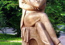 Памятник А.С.Пушкину украсил Пушкинский сквер в Уссурийске.