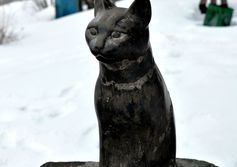Памятник кошке в Плесе Ивановской области