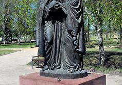 Памятник Петру и Февронии в Иркутске