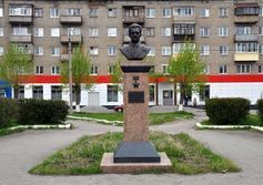 Памятник В.И.Севастьянову в Красноуральске Свердловской области