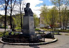 Памятники русскому изобретателю А.С.Попову в Краснотурьинске Свердловской области