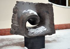 Памятник шестой симфонии П.И.Чайковского в городе Клин Московской области