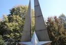 Памятник работникам завода «Химлаборприбор», погибшим в Великой Отечественной войне