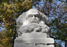 Карл Маркс в Первомайском сквере
