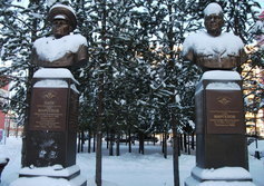 Памятник Героям ВДВ в Нягани