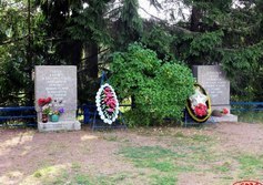 Памятные знаки красноармейцам и мирным жителям в Кауште