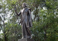 Памятник Индире Ганди