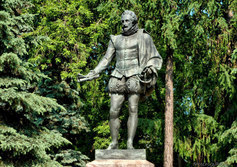 Памятник Мигелю де Сервантесу
