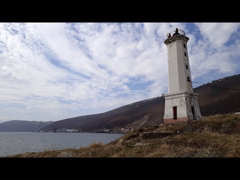 Нагаевский маяк в Магадане, на берегу бухты Нагаева