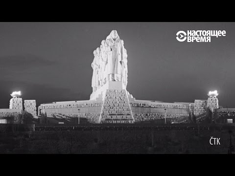 Памятники Сталину в Южно-Сахалинске установленные в 40-50 годах ХХ века