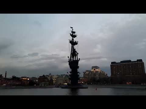Памятник «В ознаменование 300-летия российского флота»